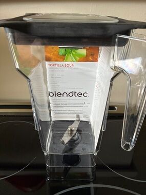 Blendtec WildSide+ Clear Blender Jar with Black Lid new!